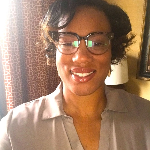 Meet your Posher, Knesha - Picture 3 of 8